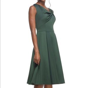 Gal Meets Glam Noelle green 2P NWT
